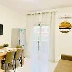 Giogio House Apartment *